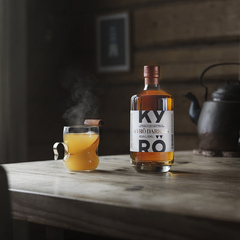 Kyrö Dark Gin mit Hot Glögg