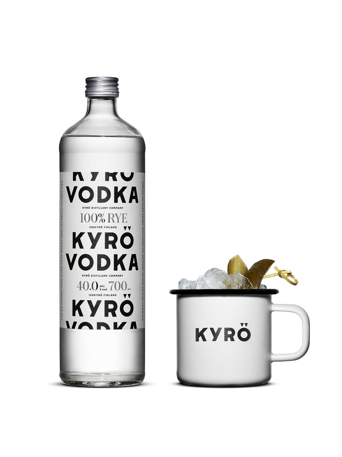 Kyrö Flasche mit Kyrö Tasse