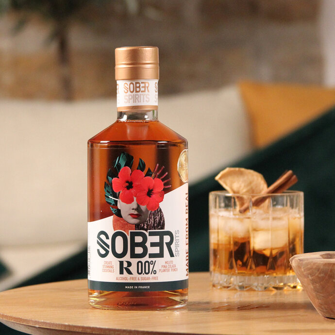 Sober Spirits R und ein Chenonceau cocktail mit Rum-Alternative